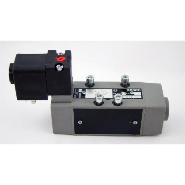 Bosch Rexroth directional valve with wet-pin DC or AC volt 4WE 6P 6X/EG24 N8K4 #1 image