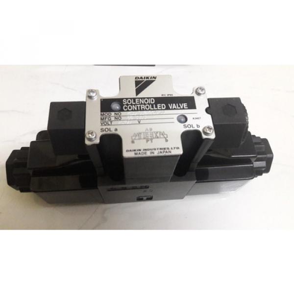 Bosch Rexroth directional valve with wet-pin DC or AC volt 4WE 6L 6X/EW 110 N9K4 #1 image
